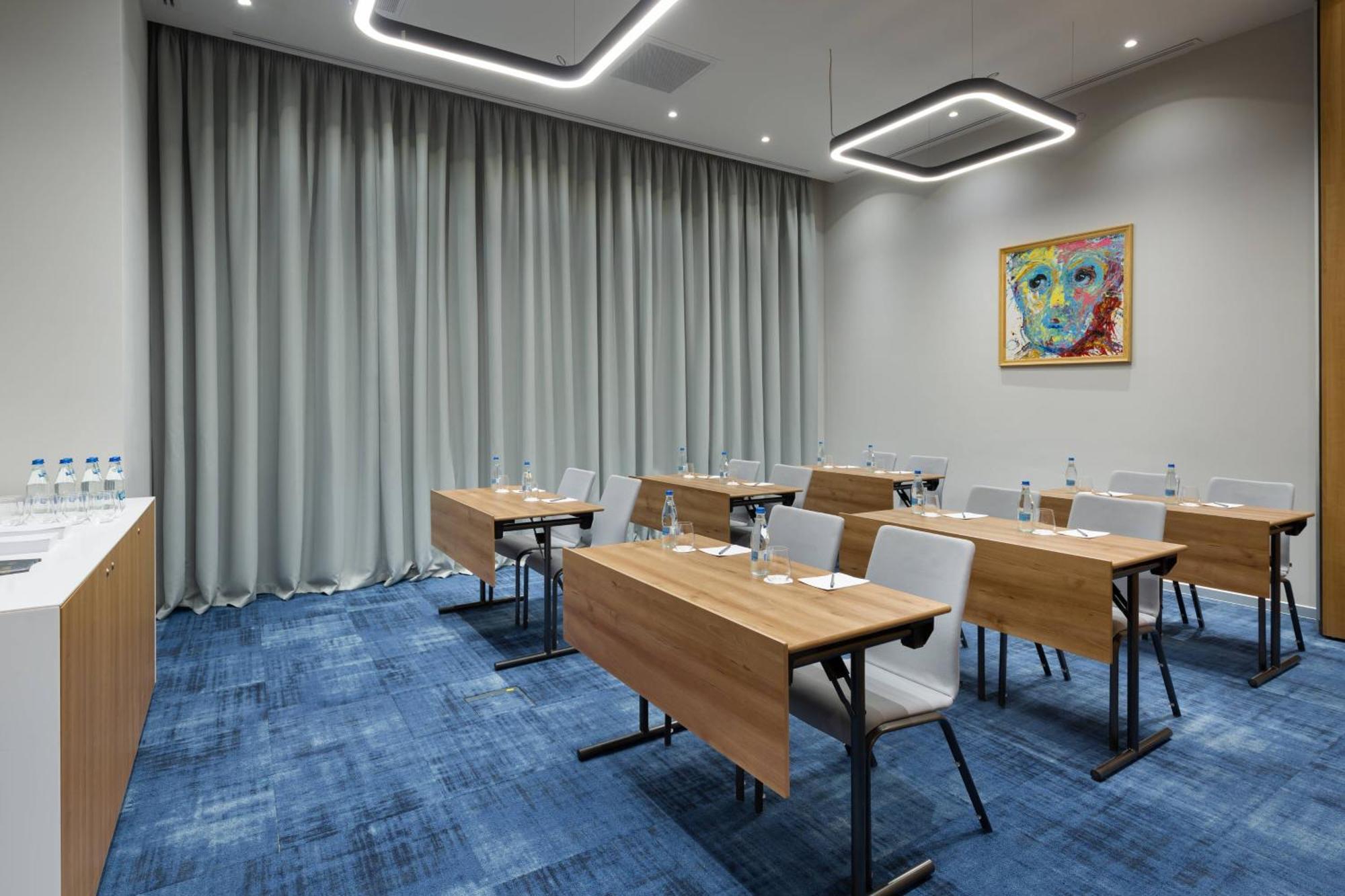 Courtyard By Marriott Bucharest Floreasca Екстериор снимка