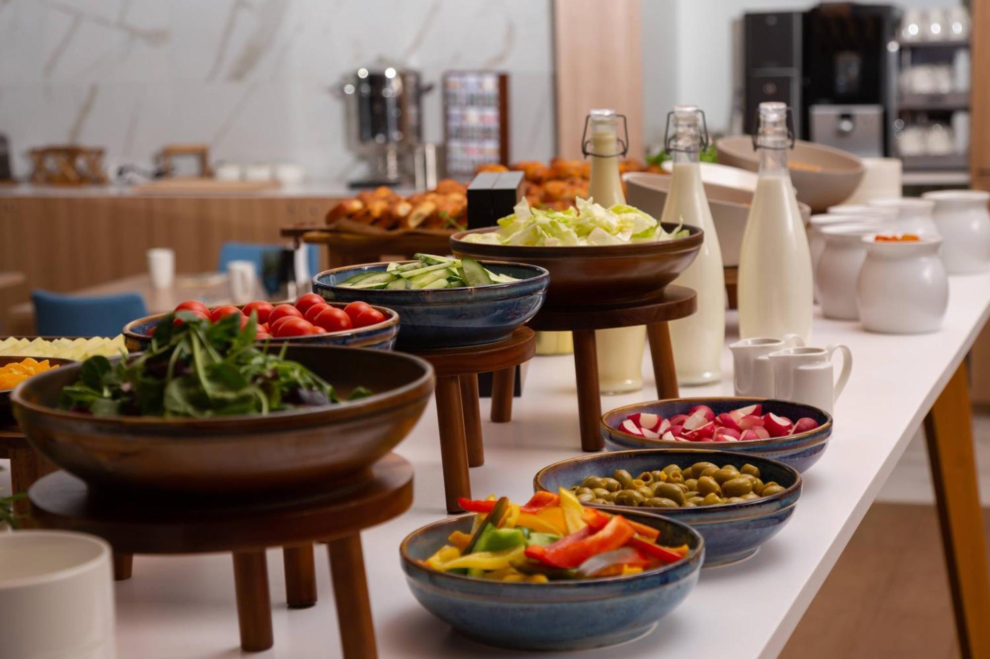 Courtyard By Marriott Bucharest Floreasca Екстериор снимка