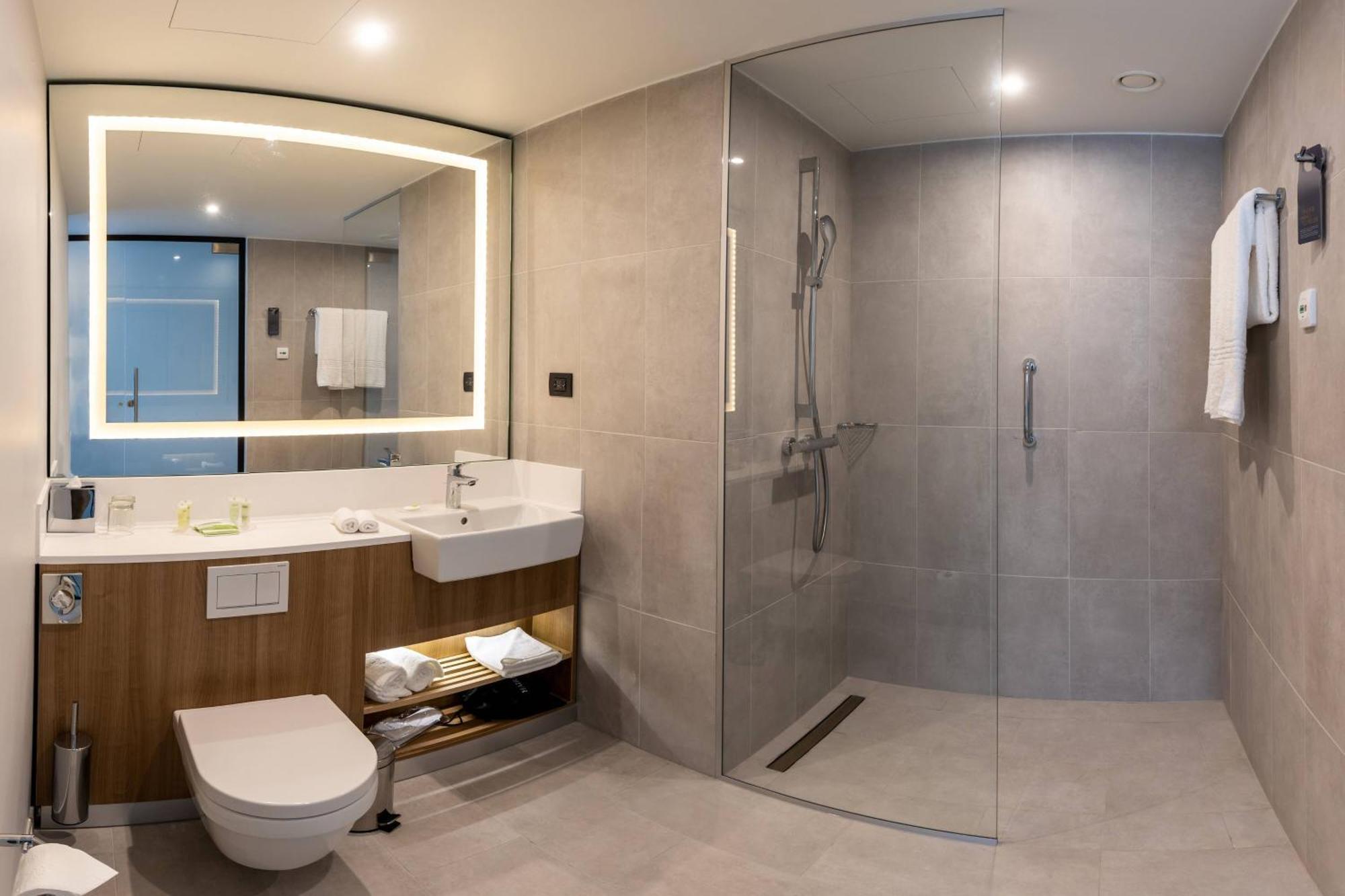 Courtyard By Marriott Bucharest Floreasca Екстериор снимка